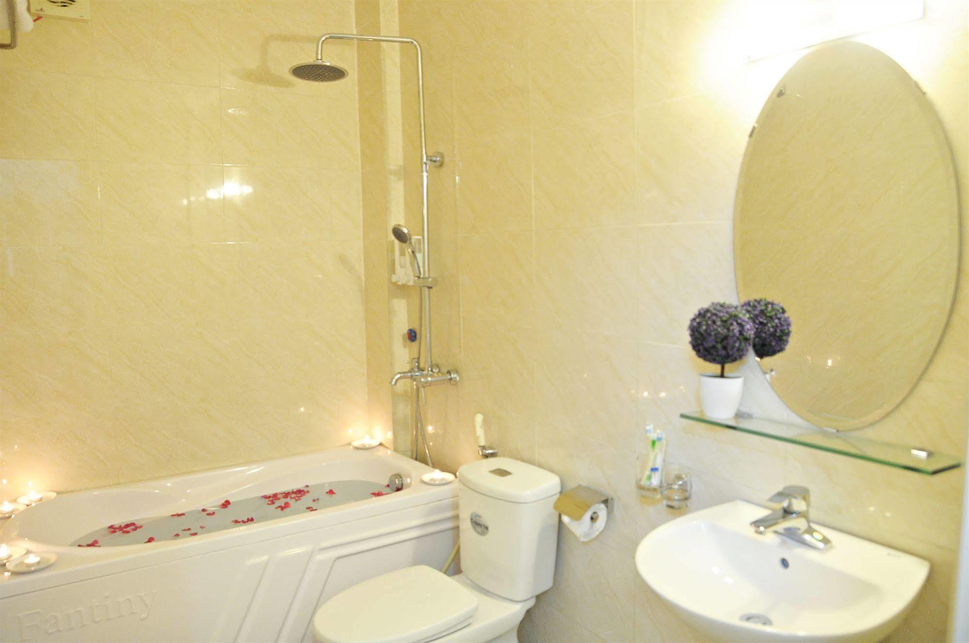 Hanoi Little Center Hotel Kültér fotó